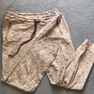 Hollister joggers